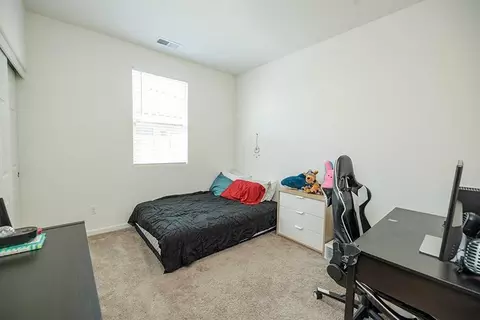 Bedroom - 653 Headley Ln, Patterson, CA 95363 photo 4 of 5
