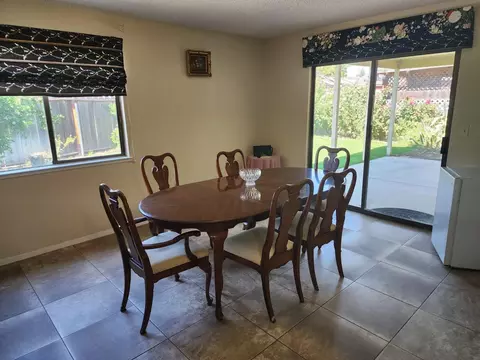 Dining - 325 Lannis Ct, Ripon, CA 95366 photo 1 of 1