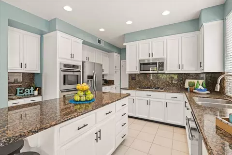 11 Addis Ct, Sacramento, CA 95835 photo 9