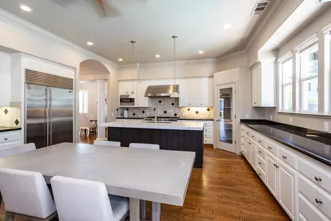 Kitchen - 824 Oak Terrace Ct, Ripon, CA 95366 photo 2 of 7