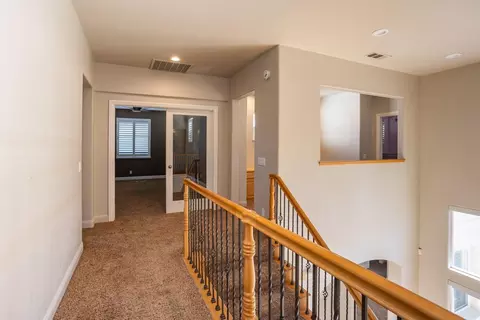 Entry Way - 824 Oak Terrace Ct, Ripon, CA 95366 photo 6 of 7
