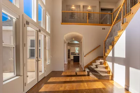 Entry Way - 824 Oak Terrace Ct, Ripon, CA 95366 photo 3 of 7