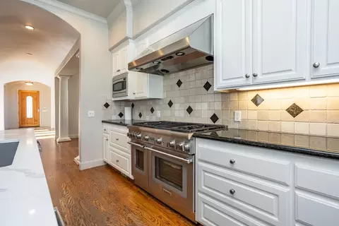 Kitchen - 824 Oak Terrace Ct, Ripon, CA 95366 photo 6 of 7