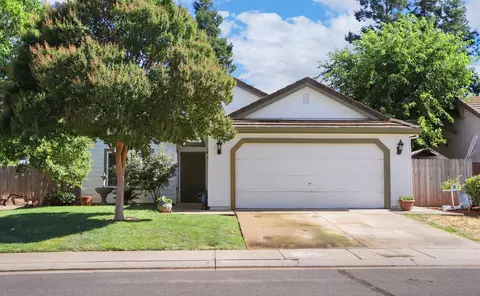 230 Cinnamon Dr, Galt, CA 95632 photo 1