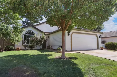 230 Cinnamon Dr, Galt, CA 95632 photo 2