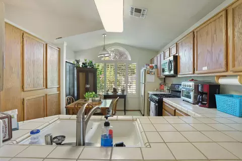 230 Cinnamon Dr, Galt, CA 95632 photo 12