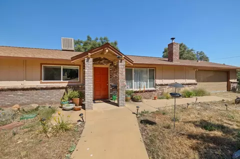 19534 Rawhide Rd, Sonora, CA 95370 photo 2
