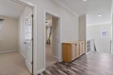 Entry Way - 20863 Grapevine Dr, Patterson, CA 95363 photo 2 of 4