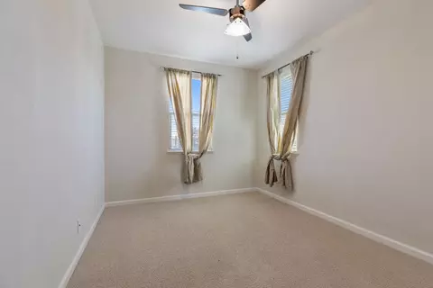 Bedroom - 20863 Grapevine Dr, Patterson, CA 95363 photo 4 of 5