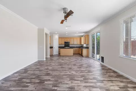Living - 20863 Grapevine Dr, Patterson, CA 95363 photo 1 of 3