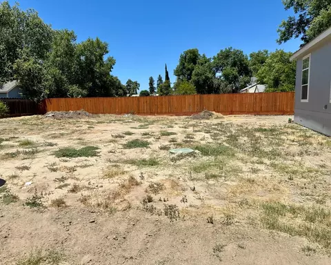 109 Soderstrom Ln, Turlock, CA 95380 photo 16