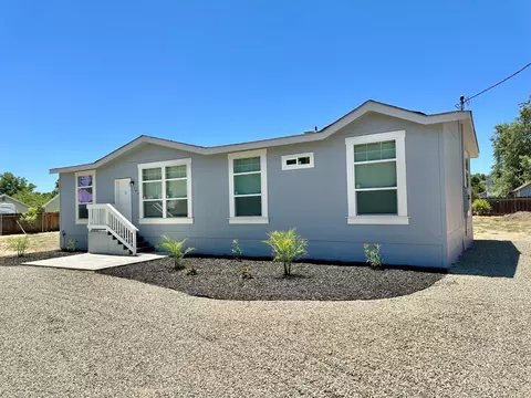 109 Soderstrom Ln, Turlock, CA 95380 photo 1