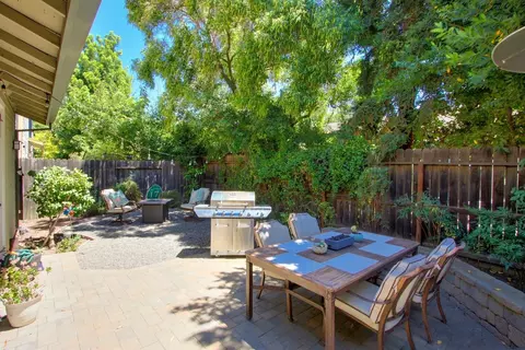 Exterior - 2713 5th St, Davis, CA 95618 photo 3 of 13