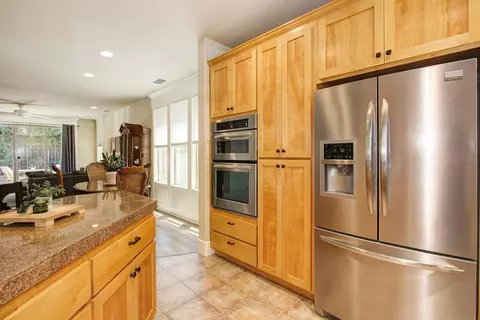 Kitchen - 2713 5th St, Davis, CA 95618 photo 10 of 12