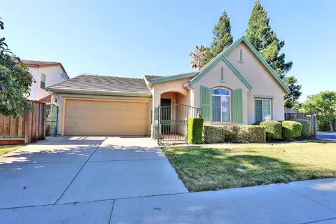 9484 Baypoint Way, Elk Grove, CA 95624