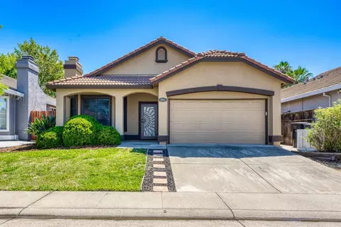 1982 Ajay Dr, Roseville, CA 95678