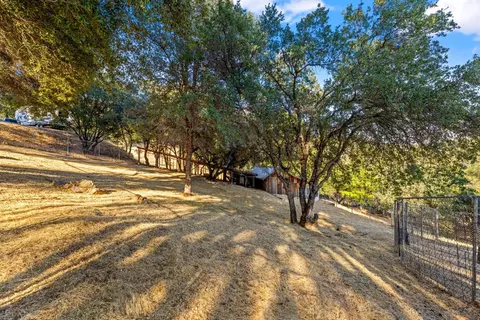 Exterior - 3720 Murphy Ranch Rd, Placerville, CA 95667 photo 10 of 33