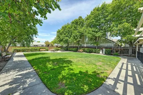 1302 Tapestry Ln, Concord, CA 94520 photo 6