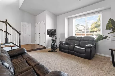 315 Sai Ln, Turlock, CA 95382 photo 6