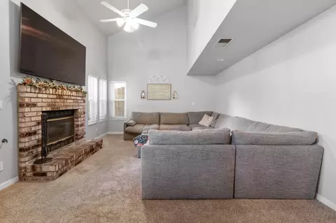 315 Sai Ln, Turlock, CA 95382 photo 9