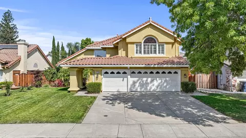 1255 Eagle St, Tracy, CA 95376 photo 2