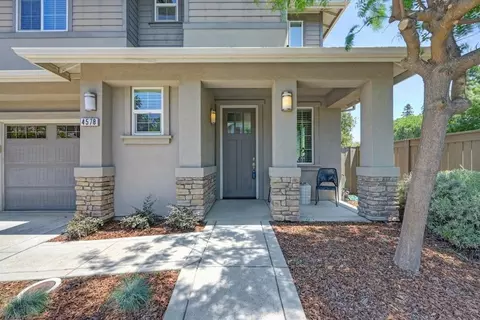 4578 Blue Oak Pl, Davis, CA 95618 photo 2