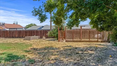 1304 Wallin Way, Modesto, CA 95351 photo 33