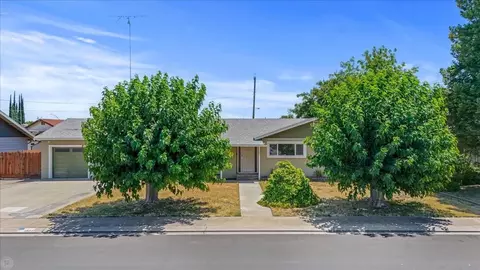 1304 Wallin Way, Modesto, CA 95351 photo 2
