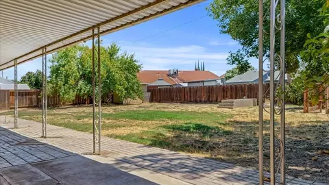 1304 Wallin Way, Modesto, CA 95351 photo 32