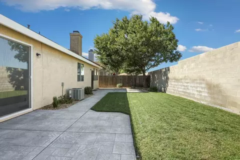 1015 Depot Dr, Manteca, CA 95337 photo 5