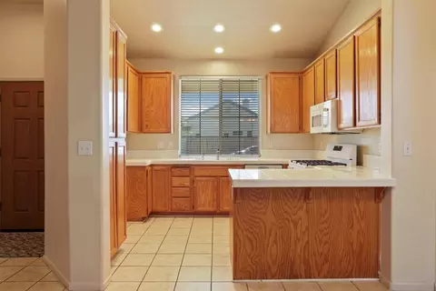 1015 Depot Dr, Manteca, CA 95337 photo 8