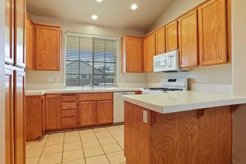 1015 Depot Dr, Manteca, CA 95337 photo 11