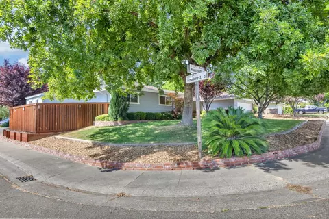 6237 Meadowvista Dr, Carmichael, CA 95608 photo 5