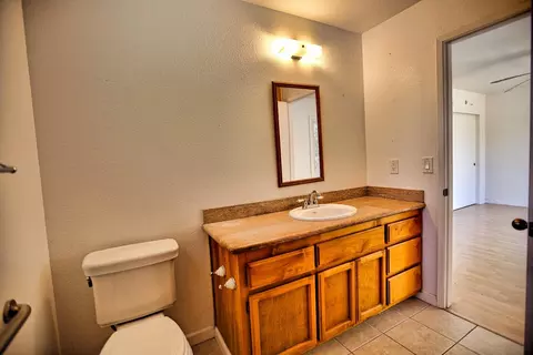 Bath - 15155 Cambridge Dr, Lathrop, CA 95330 photo 7 of 7