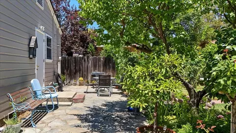 Exterior - 522 El Cajon Ave, Modesto, CA 95350 photo 12 of 30