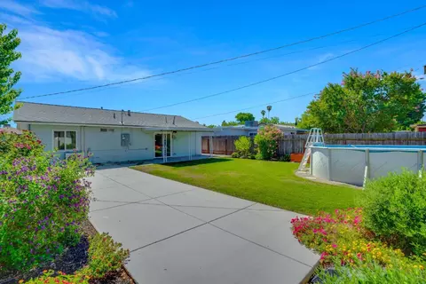 Exterior - 1809 Deborah St, Tracy, CA 95376 photo 5 of 9