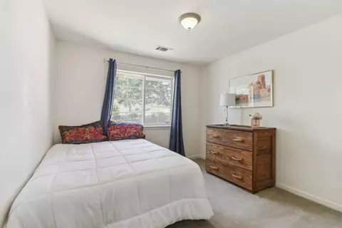 Bedroom - 23350 Barnes Ln, Colfax, CA 95713 photo 5 of 6