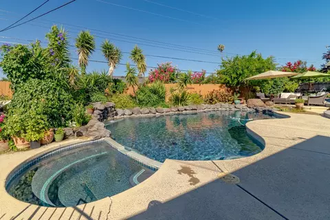 4819 Cameron Ranch Dr, Carmichael, CA 95608 photo 2