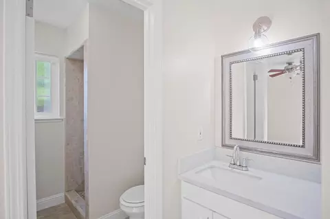 Bath - 3055 Marie Ct, Merced, CA 95340 photo 2 of 2