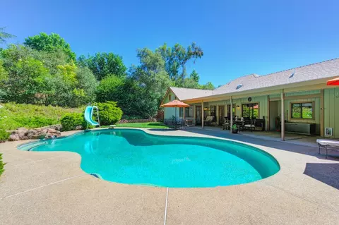 Exterior - 1050 Itow Ct, Penryn, CA 95663 photo 6 of 16