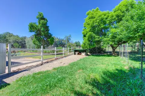 Exterior - 1050 Itow Ct, Penryn, CA 95663 photo 12 of 16