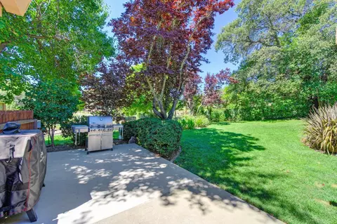 Exterior - 1050 Itow Ct, Penryn, CA 95663 photo 10 of 16