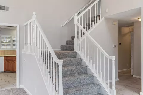 Entry Way - 3917 Terhune Ct, Modesto, CA 95356 photo 2 of 3