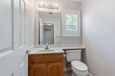 Bath - 3917 Terhune Ct, Modesto, CA 95356 photo 1 of 5