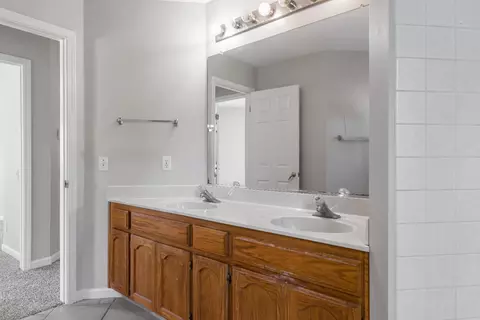 Bath - 3917 Terhune Ct, Modesto, CA 95356 photo 5 of 5