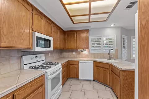 Kitchen - 3917 Terhune Ct, Modesto, CA 95356 photo 3 of 3