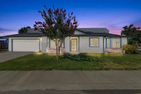 1425 Hickory St, Roseville, CA 95678