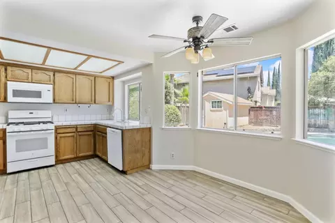 Kitchen - 905 Christy Ct, Tracy, CA 95376 photo 1 of 4