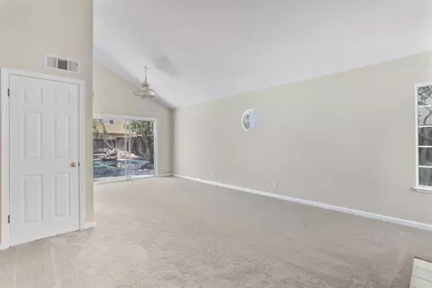 Living - 905 Christy Ct, Tracy, CA 95376 photo 1 of 3