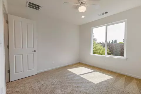 Bedroom - 6501 Brando Loop, Fair Oaks, CA 95628 photo 5 of 6